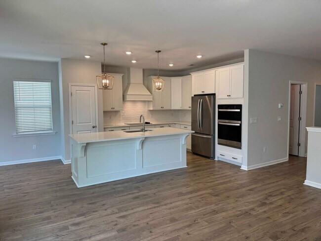 Building Photo - 20 Ladyslipper Ln