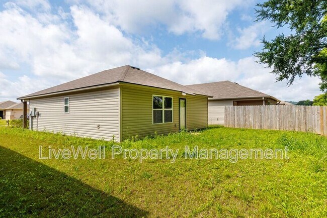 Building Photo - 60 Jonathan Dr