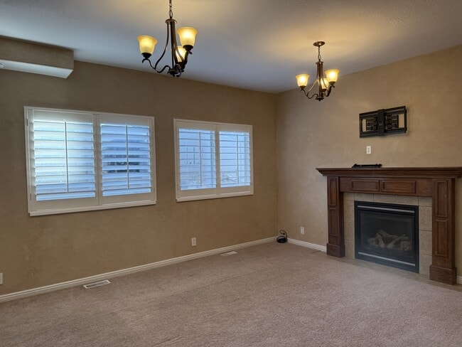 Building Photo - 7691 Willow Walk Ln