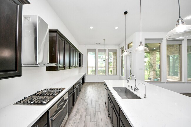 Building Photo - 10910 Wardrop Pl