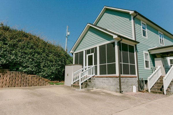 Building Photo - 126 Edgewood Blvd