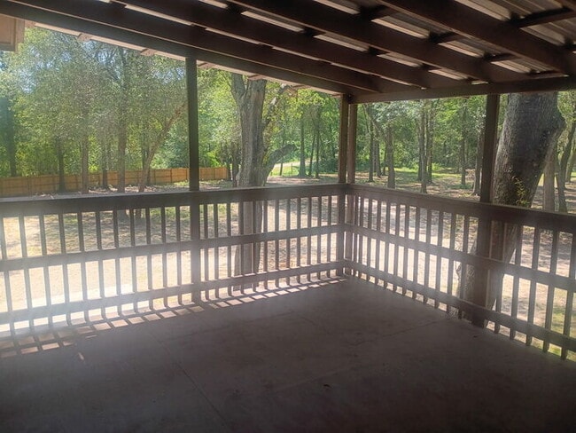 Building Photo - This one has it ALL! Rare with privacy and views! Large shed and truck/boat storage!