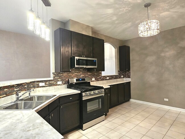 Building Photo - 8808 Concord Ln