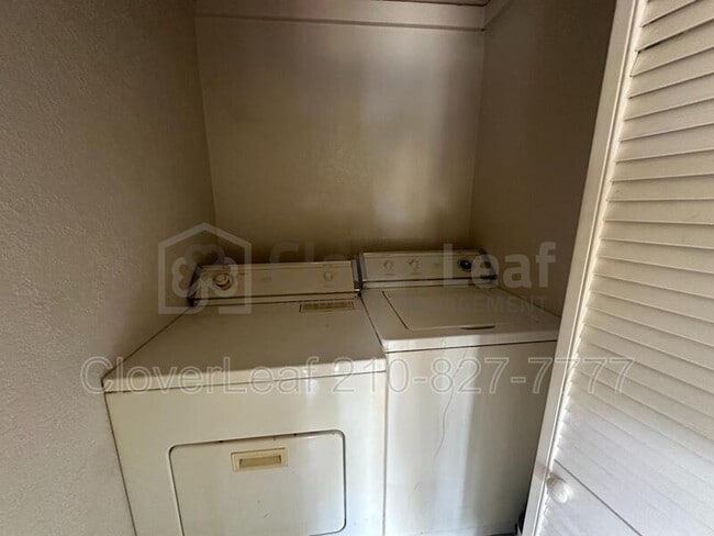 Building Photo - 817 W Mulberry Ave