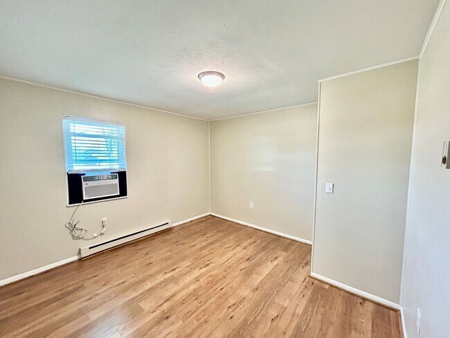 Building Photo - Quiet Duplex In Mt. Sterling!