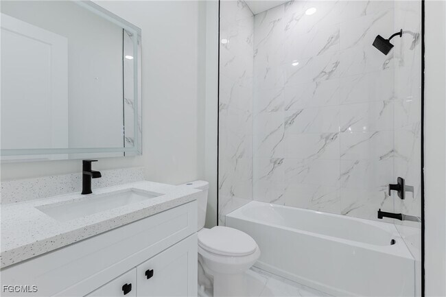 Building Photo - 2253 10th Terrace