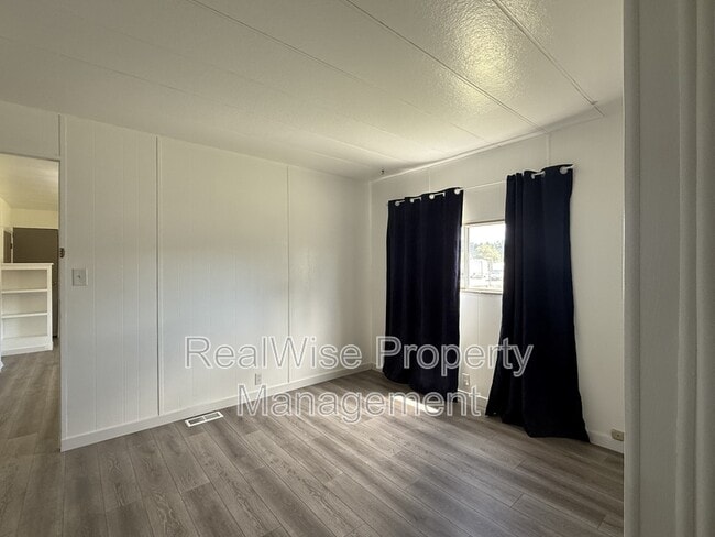 Building Photo - 2515 Nonpareil Rd
