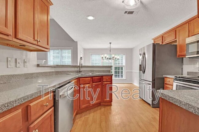 Building Photo - 69 Meadows Creek Ln