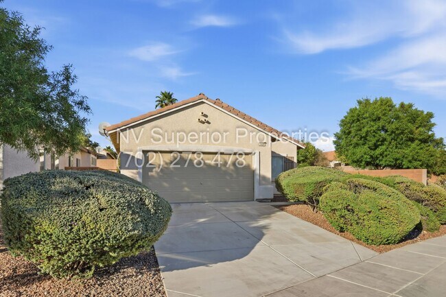 Building Photo - NW!! Single Story!! New Luxury Vinal Plank flooring!! New Carpet Bedrooms 2 & 3!!! New Interter P...