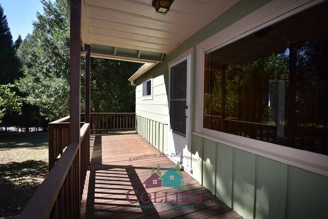 Building Photo - 10879 Gold Flat Rd