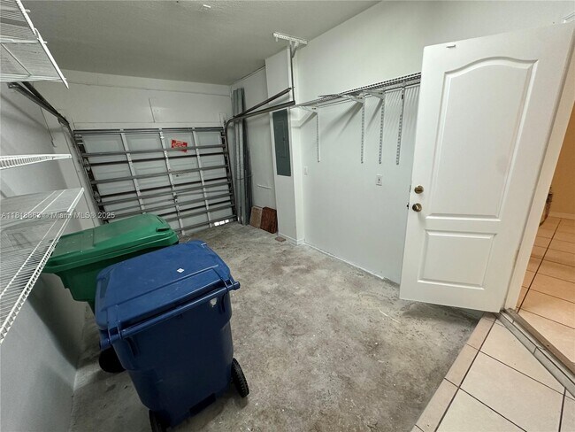Building Photo - 10869 SW 88th Terrace