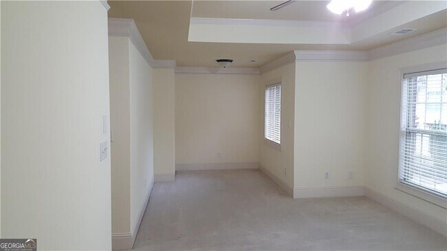 Building Photo - 5120 Meridian Ln