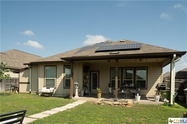 Building Photo - 5633 Briar Fld