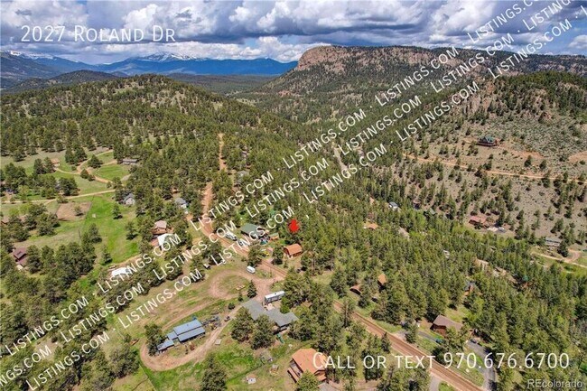 Building Photo - 2027 Roland Dr