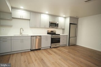 Building Photo - 22271 Goldenrod Dr