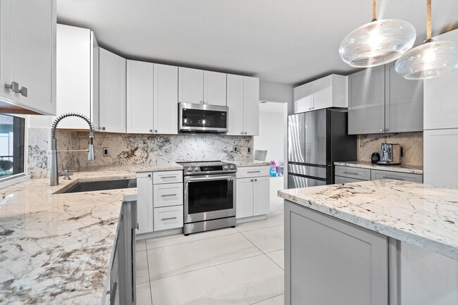 Building Photo - 2745 Omega Pl