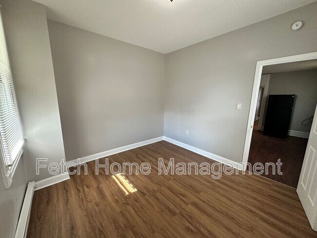 Building Photo - 512 Spruce St