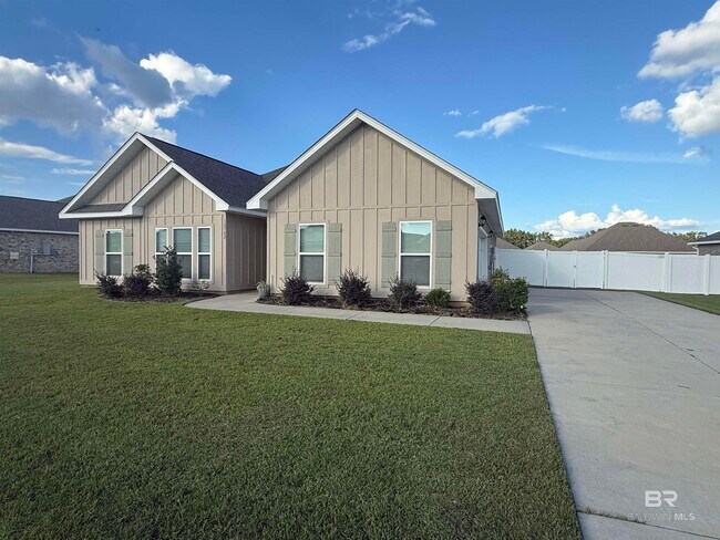 Building Photo - 10762 Winning Colors Trl