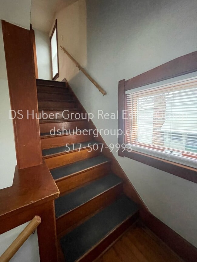 Building Photo - 805 Comfort St