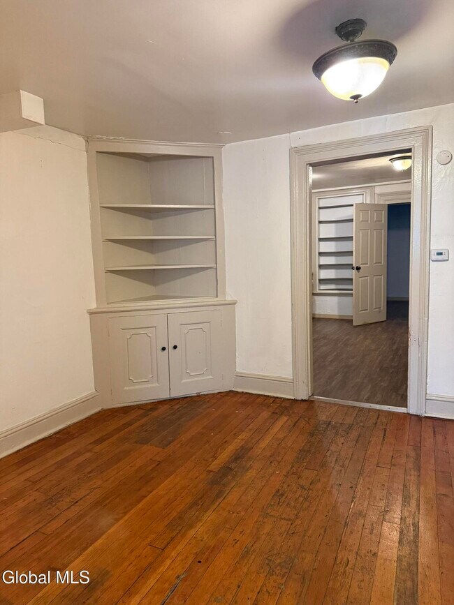 Building Photo - 55 Ten Broeck St