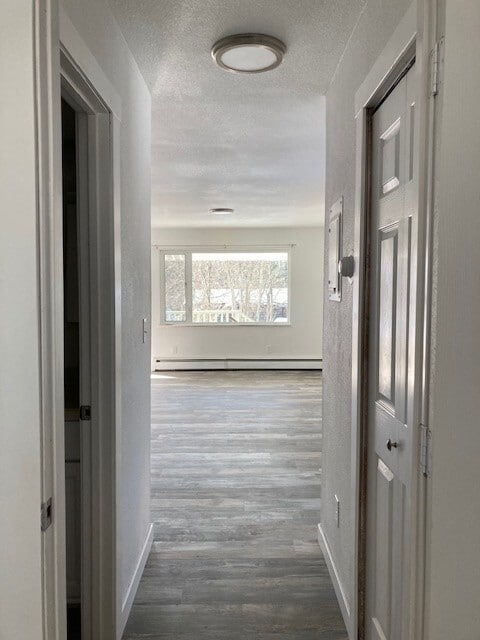 Building Photo - 4th Ave 6 Plex