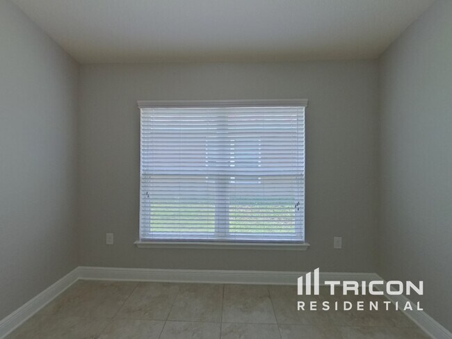 Building Photo - 14511 Dunrobin Dr