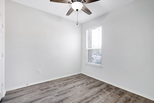 Building Photo - ***APPLICATION CURRENTLY UNDER REVIEW***Luxurious Move-In Ready Home with Versatile Living Spaces