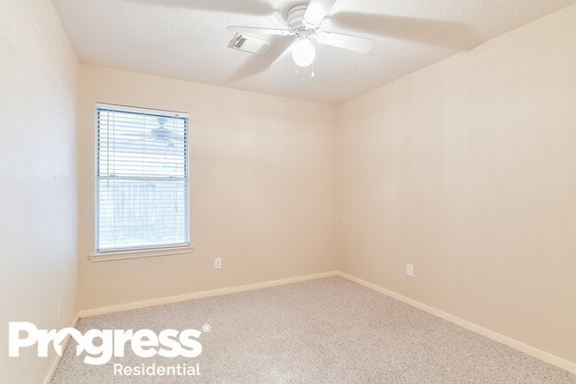 Building Photo - 14511 Heron Marsh Dr