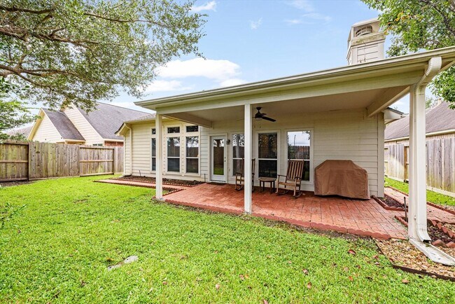 Building Photo - 21506 Willow Glade Dr