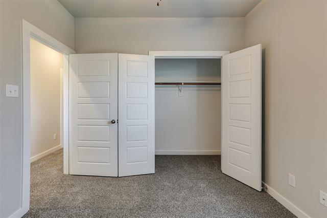 Building Photo - 657 Blackland dr