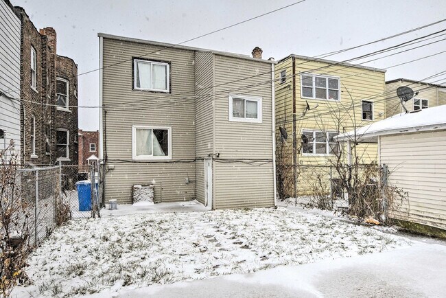 Building Photo - 220 N Laporte Ave
