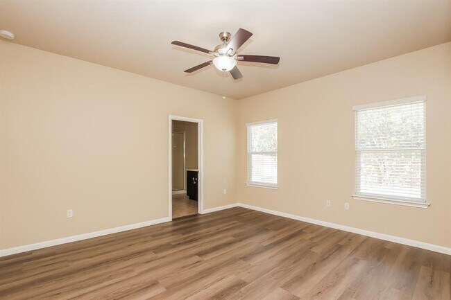 Building Photo - 1608 Atlantica St