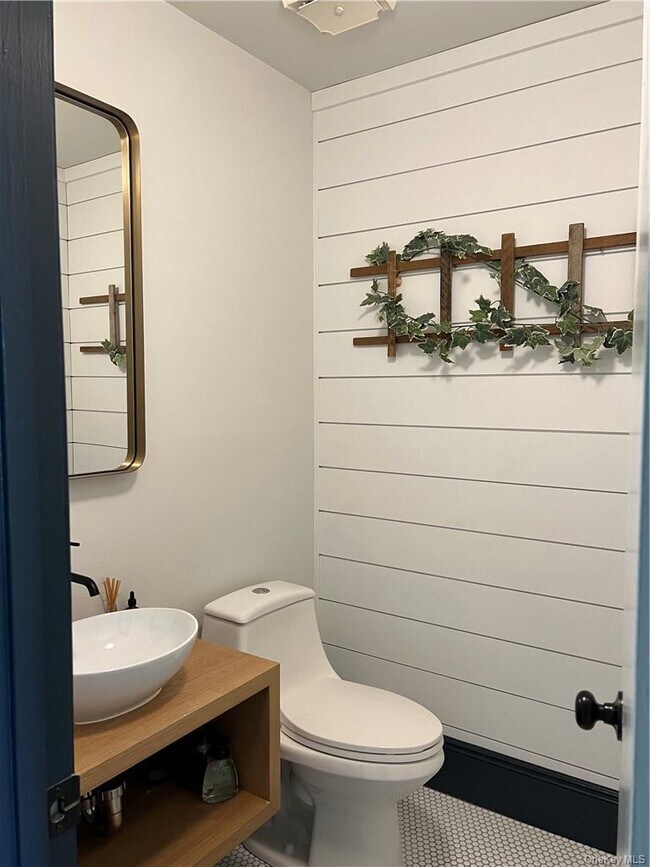 Building Photo - 255 Homestead Village Dr