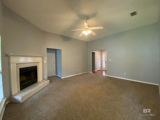 Building Photo - 8057 Deerwood Dr