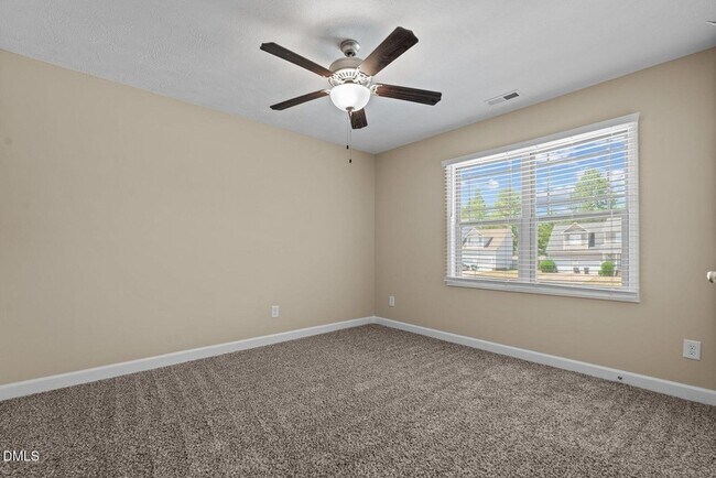 Building Photo - 528 Tip Top Ave
