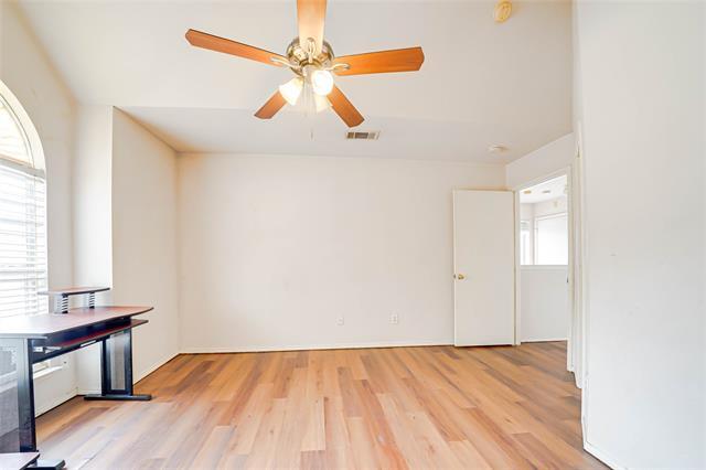 Building Photo - 3946 Brandon Park Dr