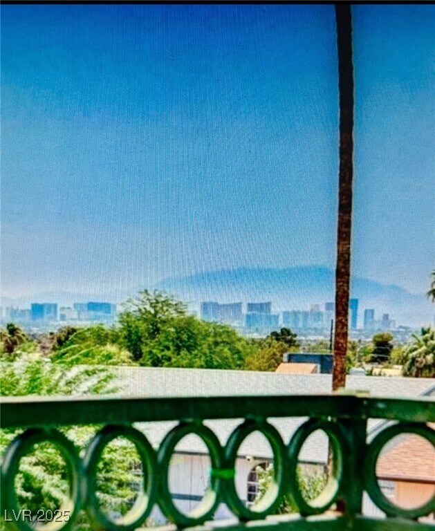 Building Photo - 6201 E Lake Mead Blvd