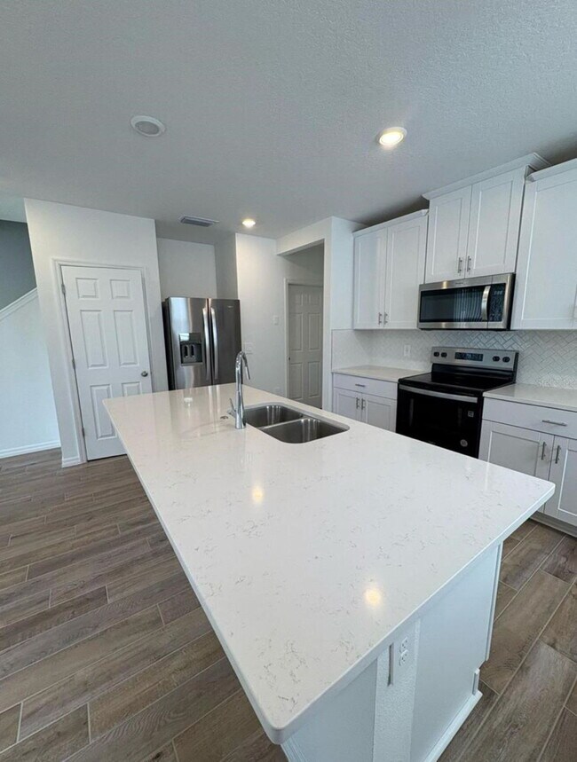 Building Photo - Contemporary Comfort – 3 Bedrooms & 3 Baths in Cagan Crossings West