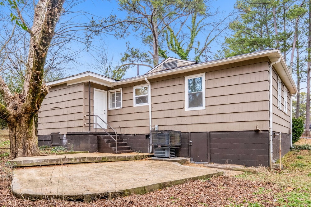 Building Photo - 237 Garden Ln