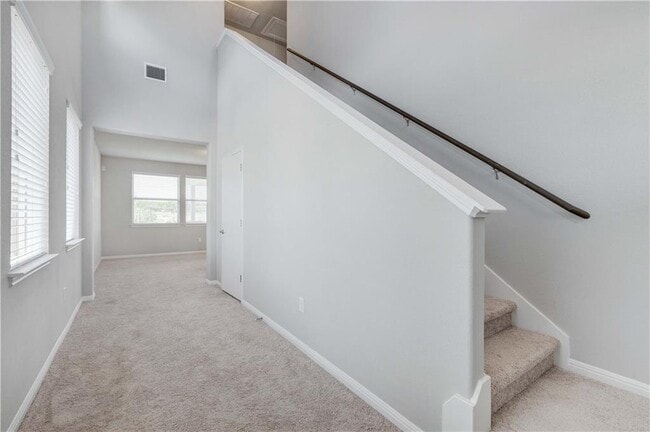 Building Photo - 741 Twisted Oaks Ln