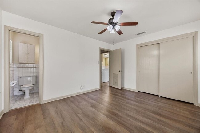 Building Photo - 1702 Ridgemont Dr