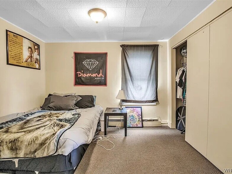 Building Photo - 11 Kaufman Dr