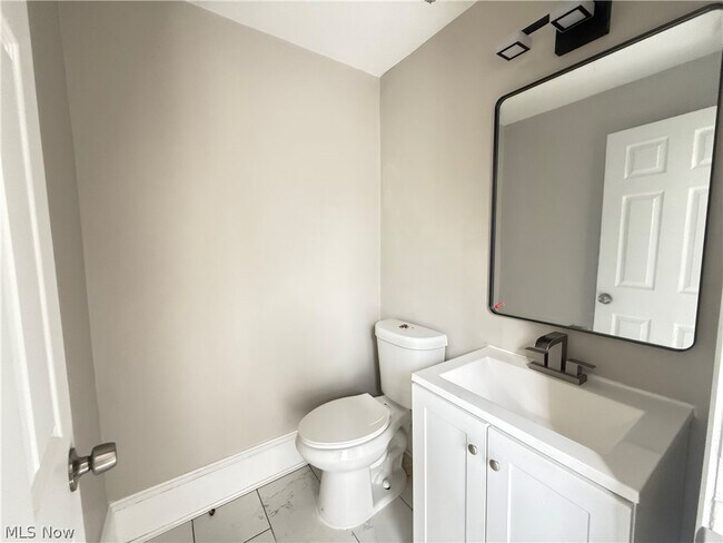 Building Photo - 3876 W 17th St