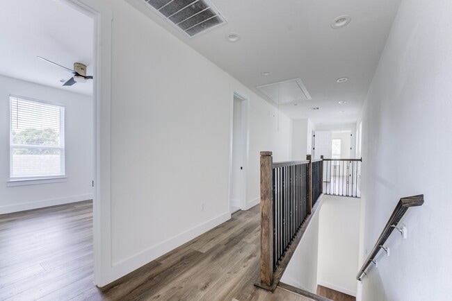 Building Photo - 7117 Tierwester St