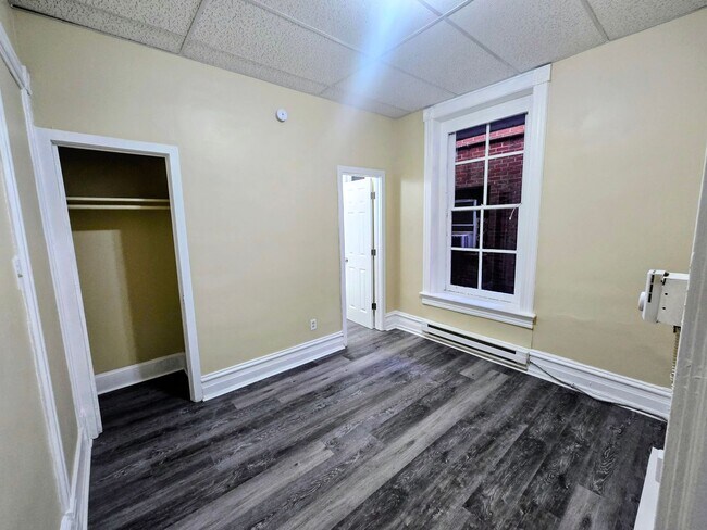 Primary Photo - 104 N Eighth St