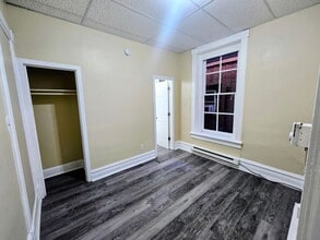 Building Photo - 104 N Eighth St