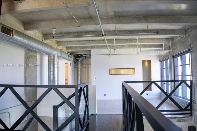 Building Photo - 1749 NE Miami Ct