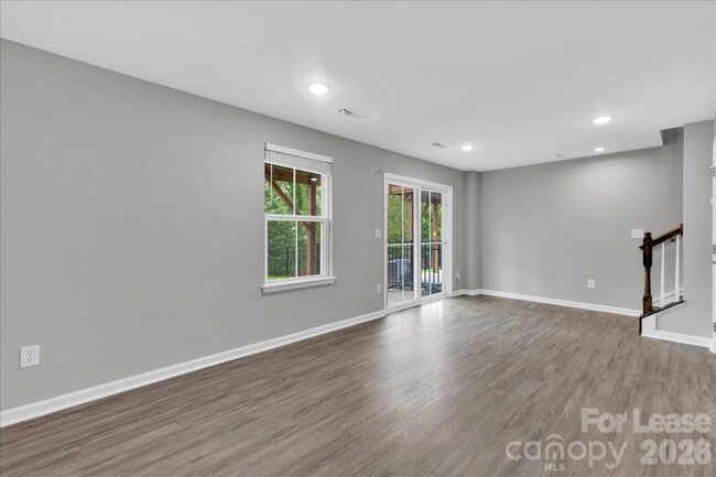 Building Photo - 2611 Grantham Place Dr