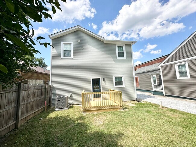 Building Photo - 3206 Rudd Ave