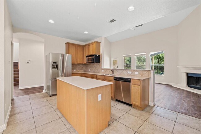 Building Photo - 3800 Juniper Hills St